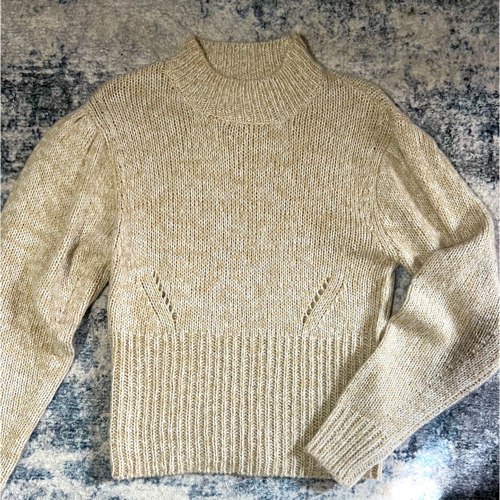 Chunky knit neutral sweater